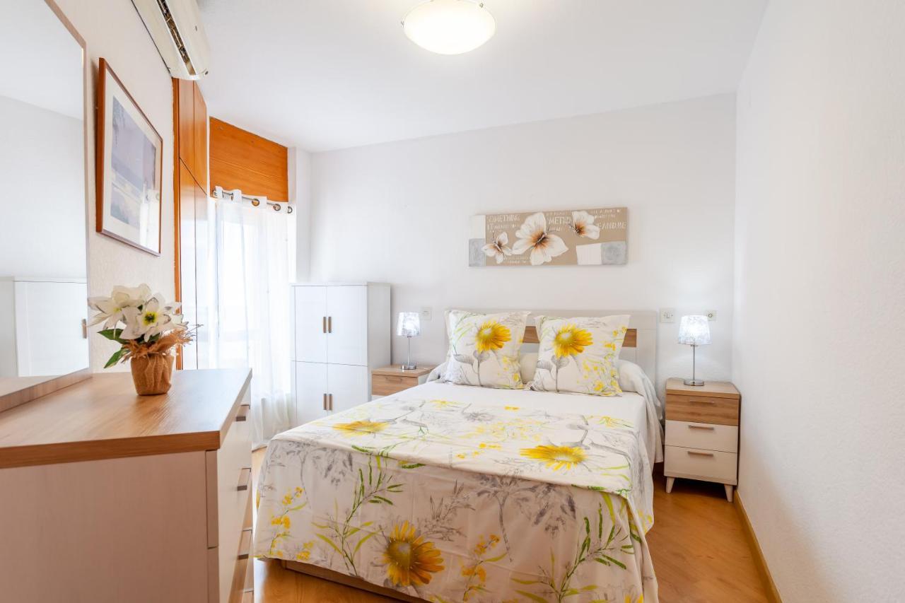 Gondolas Sunny Apartment Almunecar